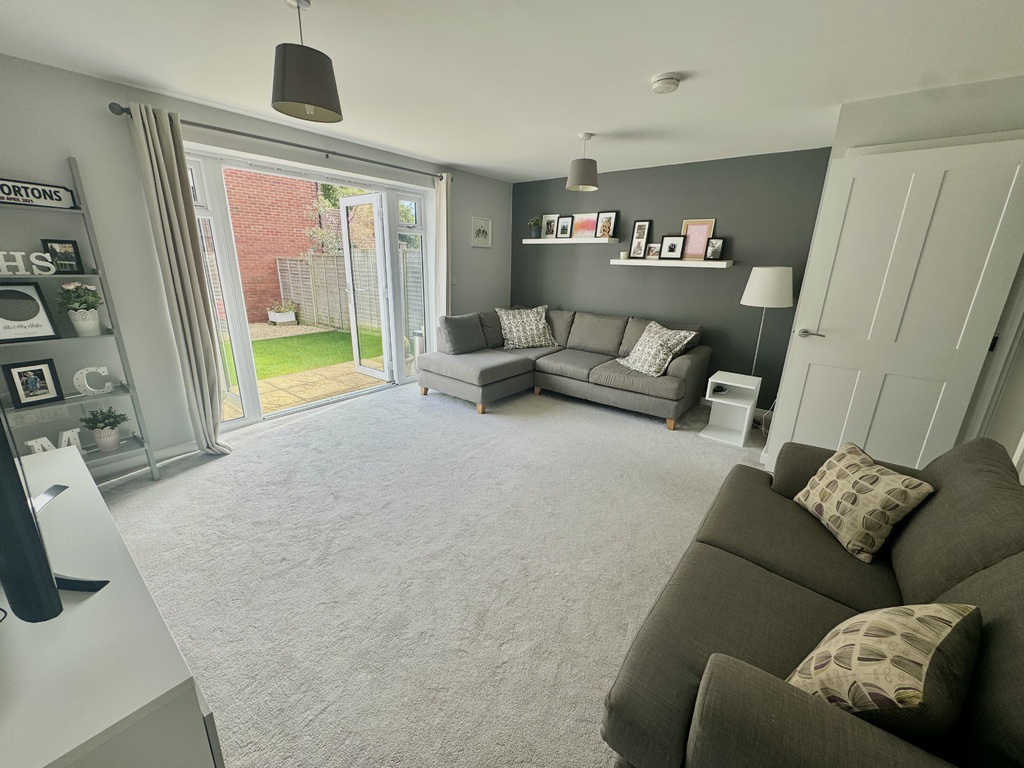 Dragonfly Close, Frome, Somerset, photo 6