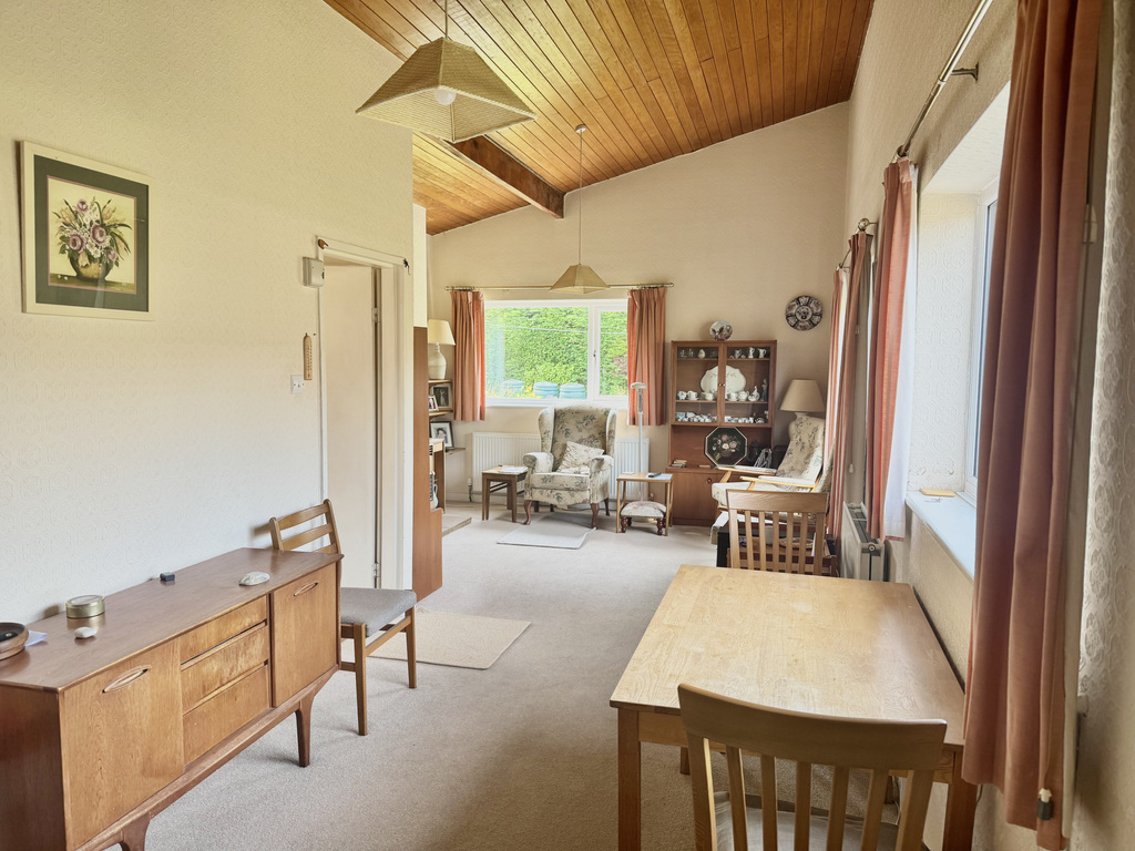 Victoria Road, Devizes, Wiltshire, photo 5