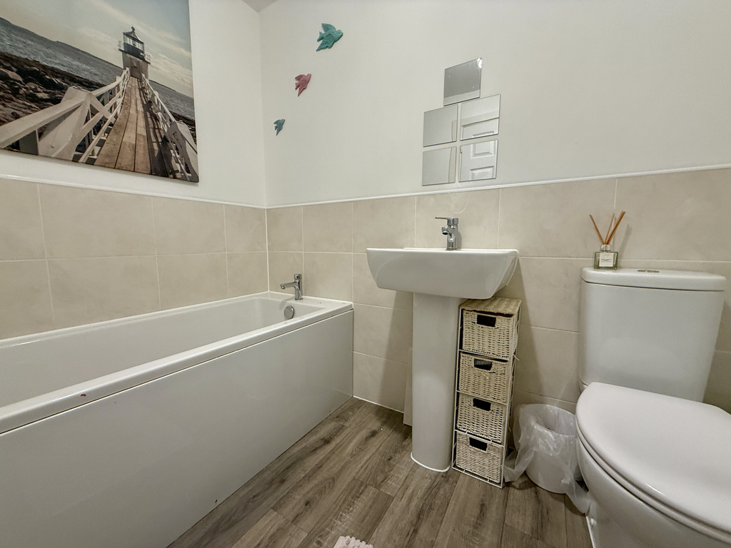 Wigeon Road, Bridgwater, Somerset, photo 9