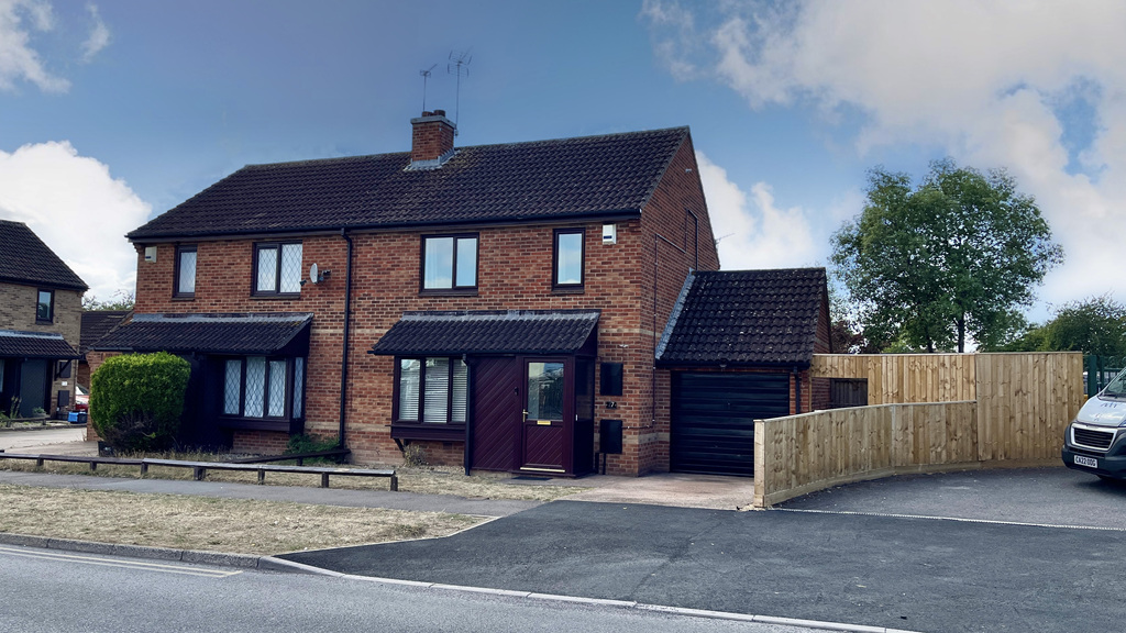 Selworthy Road, Taunton, TA2 8HA