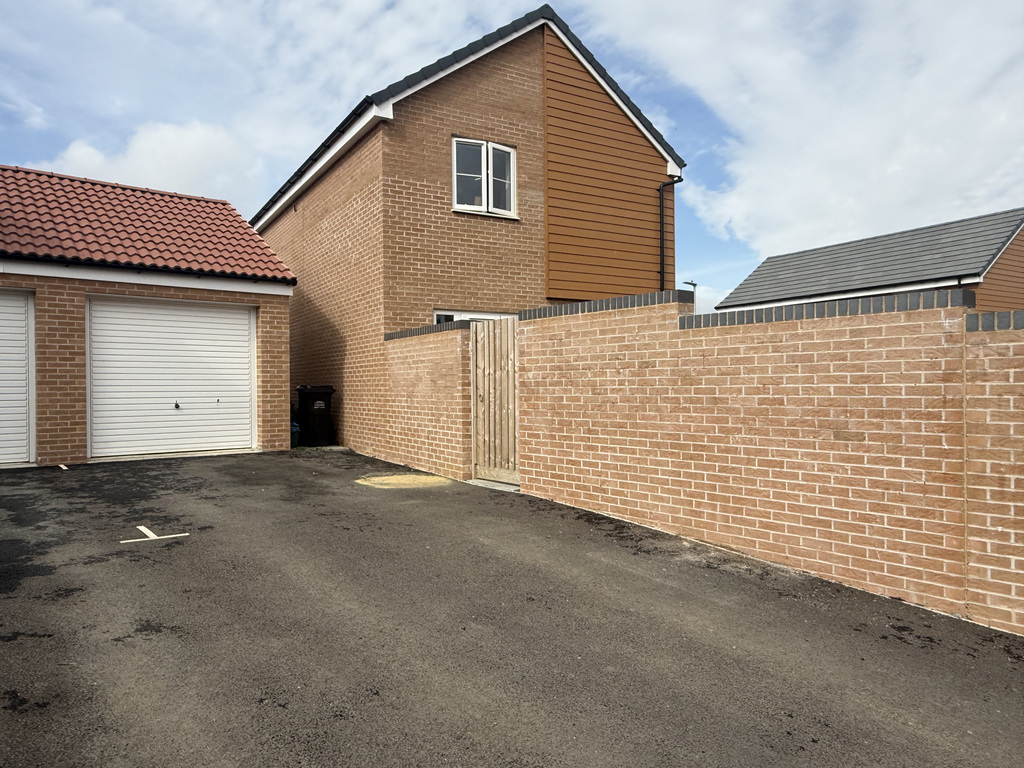 Sisken Place, Houndstone, Yeovil, Somerset, photo 24