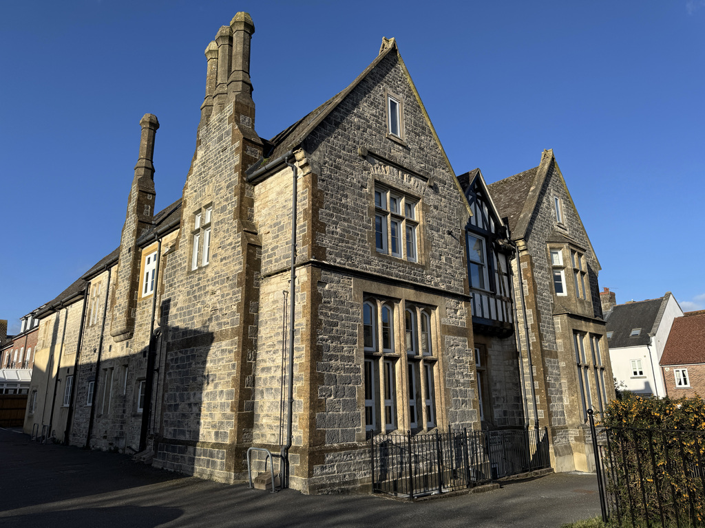 Flat 8, The Old Rectory, Somerleigh Road, Dorchester, Dorset, photo 14