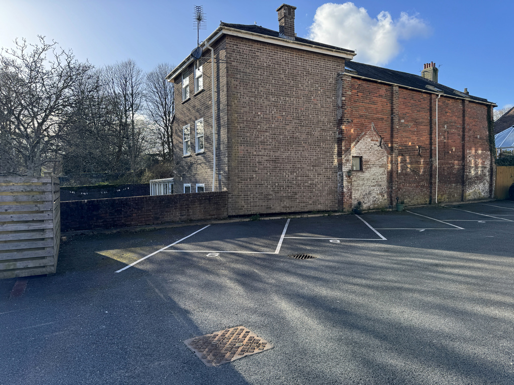 Flat 8, The Old Rectory, Somerleigh Road, Dorchester, Dorset, photo 15
