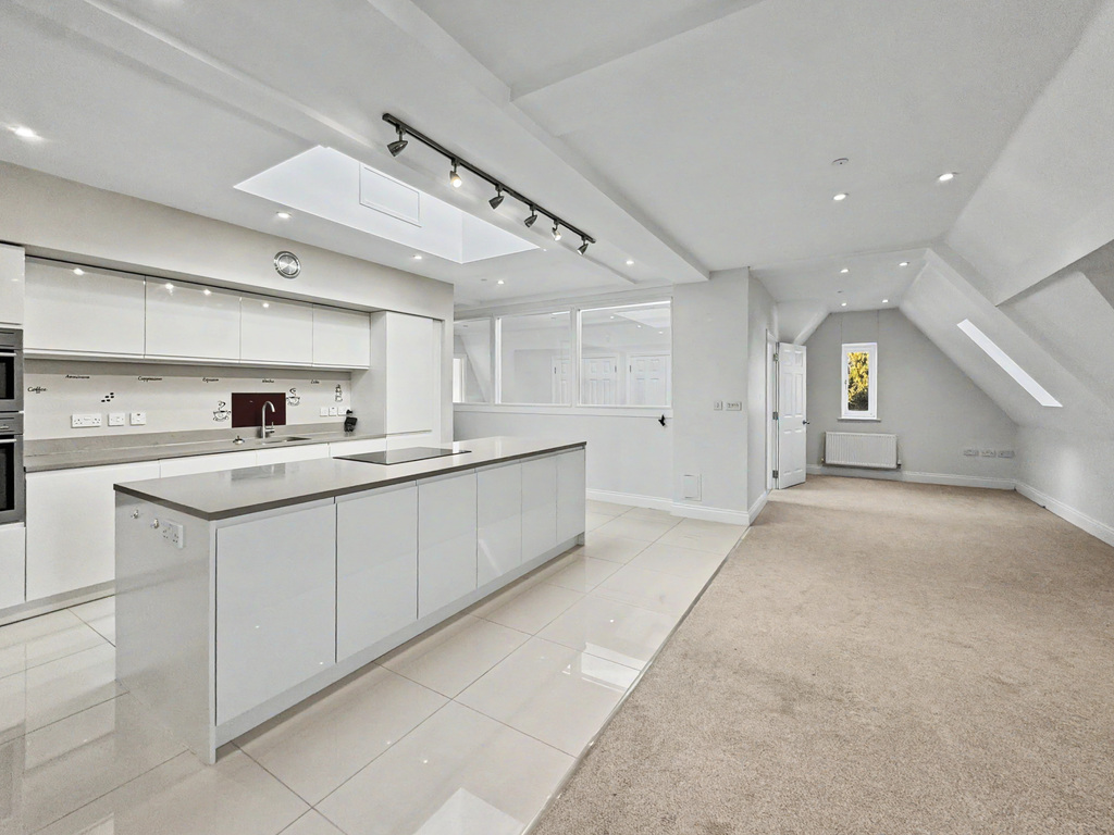 Flat 8, The Old Rectory, Somerleigh Road, Dorchester, Dorset, photo 5