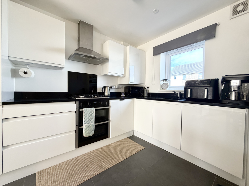 Harbour Crescent, Highbridge, Somerset, photo 3