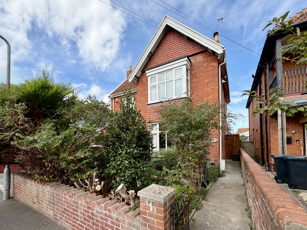 Jaycroft Road, Burnham-on-Sea, Somerset, photo 30