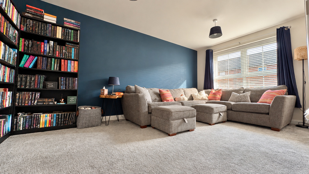 Broad Close, Taunton, Somerset, TA2, photo 2
