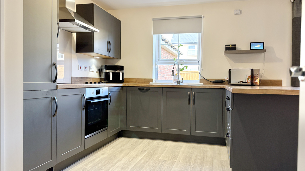 Broad Close, Taunton, Somerset, TA2, photo 4
