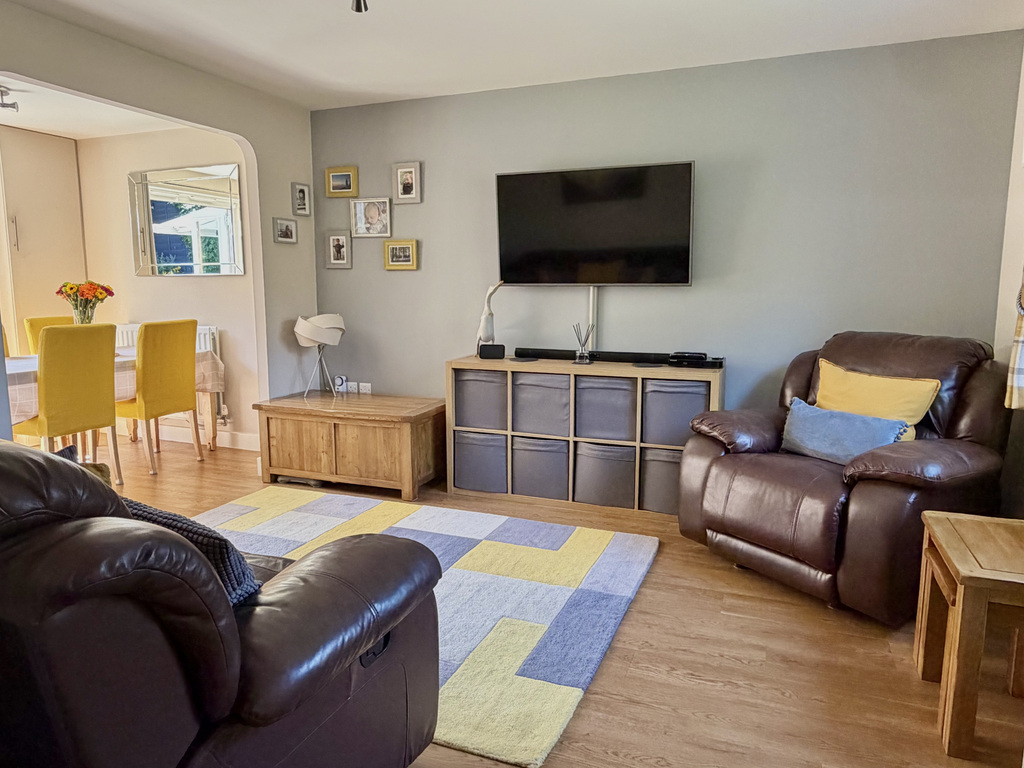 Cossor Rd, Pewsey, SN9 5HX, photo 5