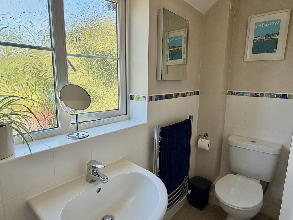 Cossor Rd, Pewsey, SN9 5HX, photo 17