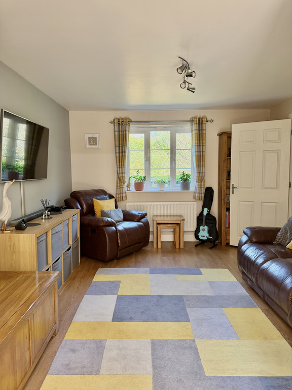 Cossor Rd, Pewsey, SN9 5HX, photo 6