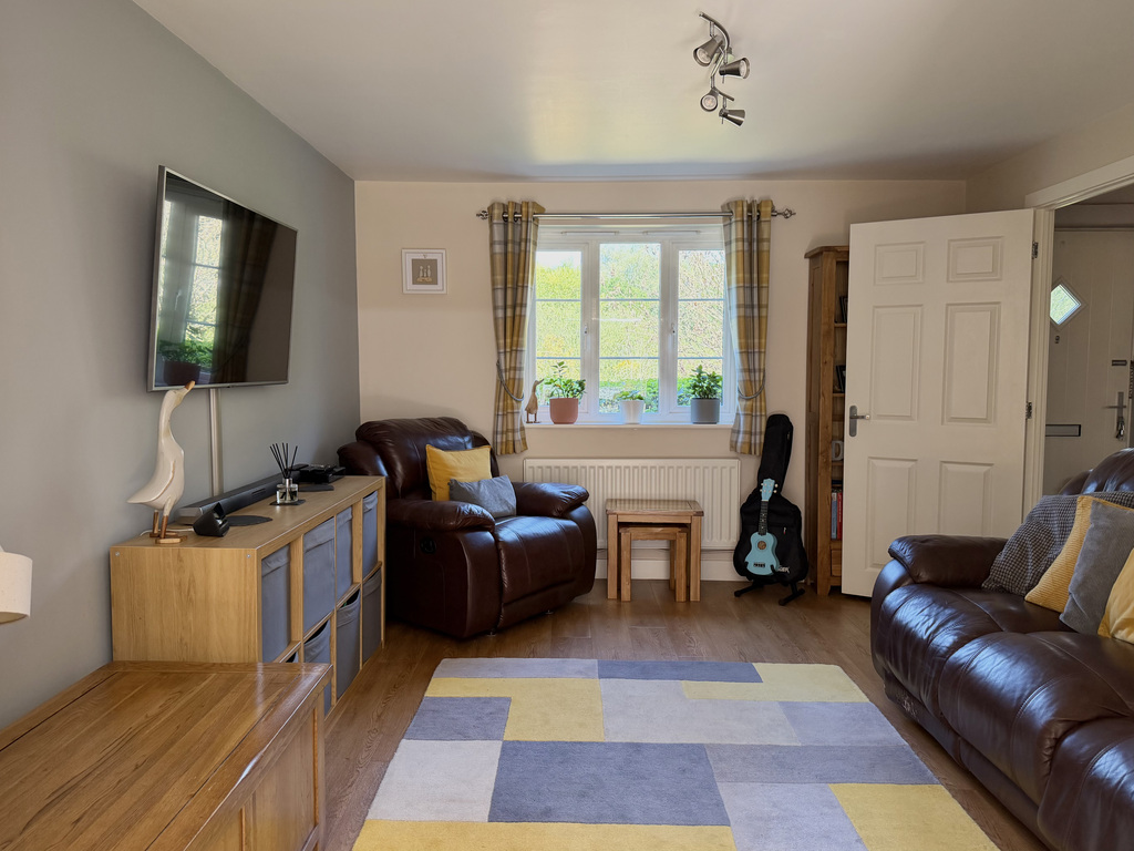 Cossor Rd, Pewsey, SN9 5HX, photo 7