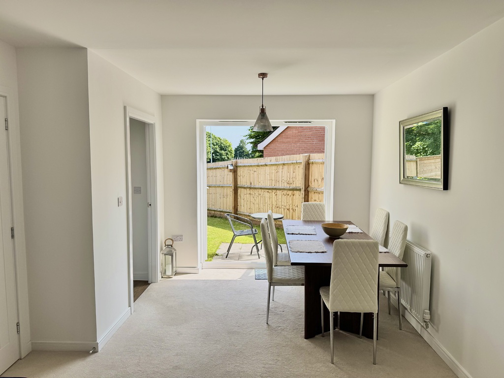 Winchcombe Avenue, Devizes, Wiltshire, photo 3