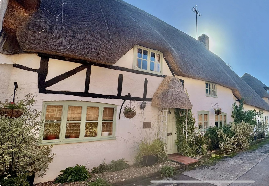 High Street, Upavon, SN9 6EA