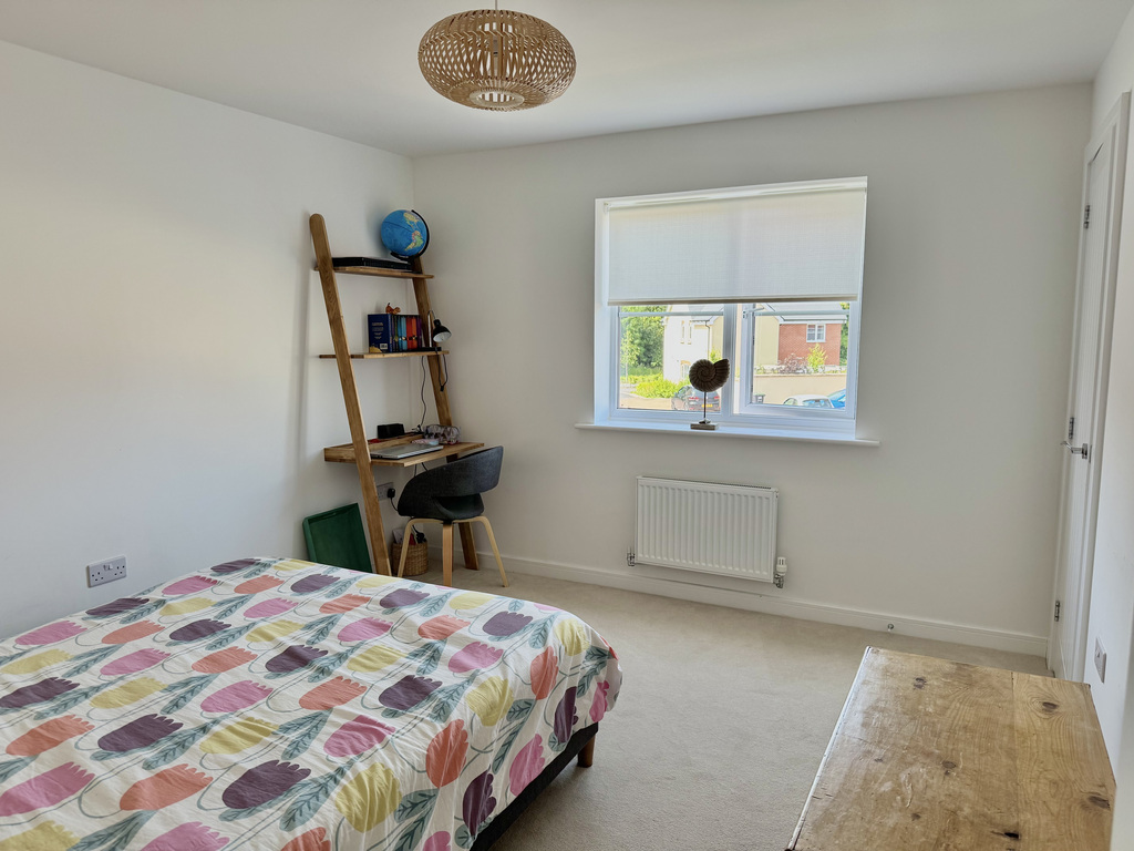 Winchcombe Avenue, Devizes, Wiltshire, photo 14
