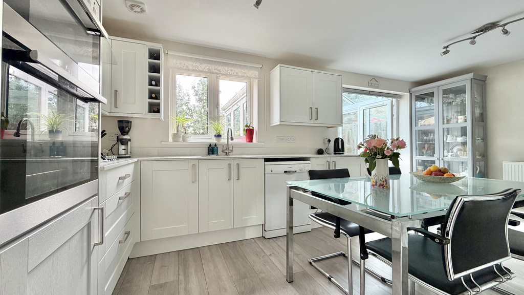 Aspin Close, Wellington, Somerset, photo 5