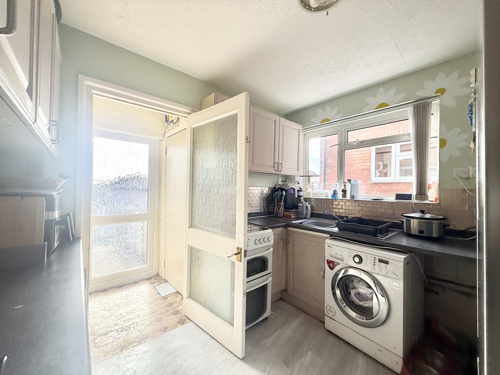 Hillcrest Road, Yeovil, Somerset, photo 6