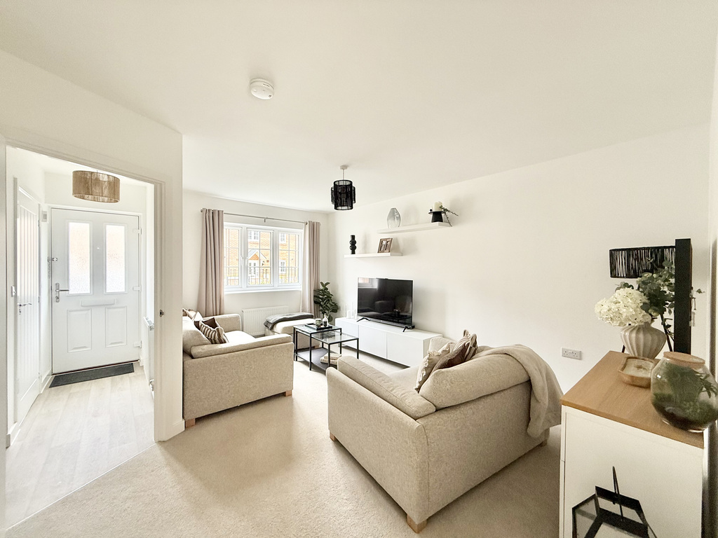 Kingfisher Drive, Houndstone, Yeovil, Somerset, photo 2