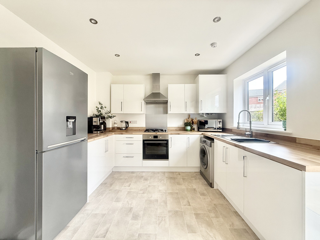 Kingfisher Drive, Houndstone, Yeovil, Somerset, photo 13