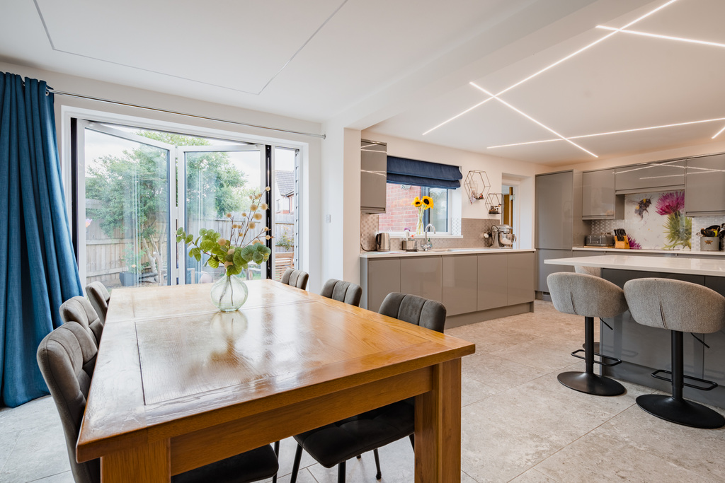 Kitchen/Dining/Famil