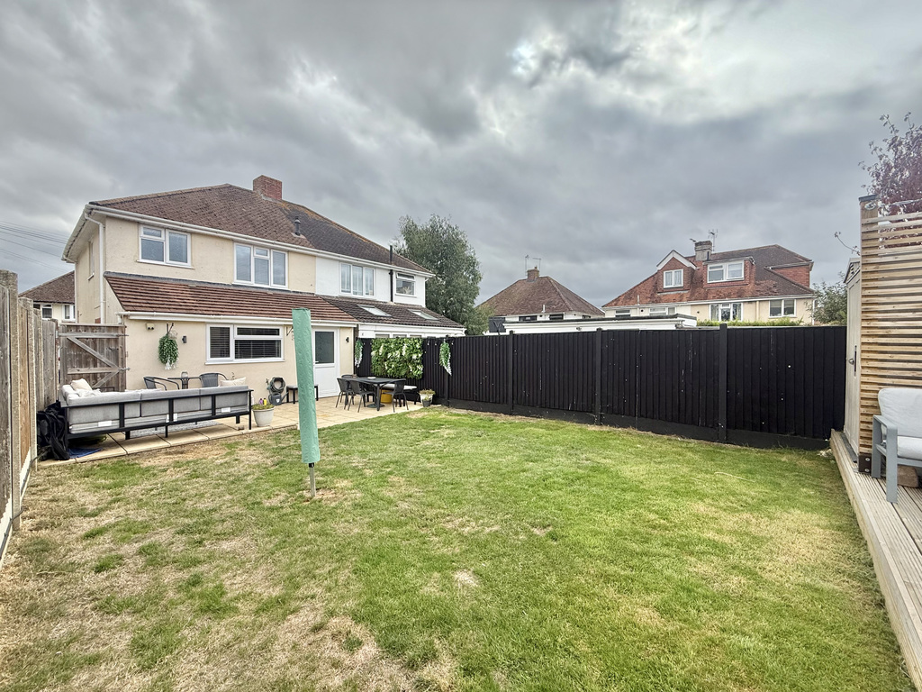Albert Close, Yeovil, Somerset, photo 30
