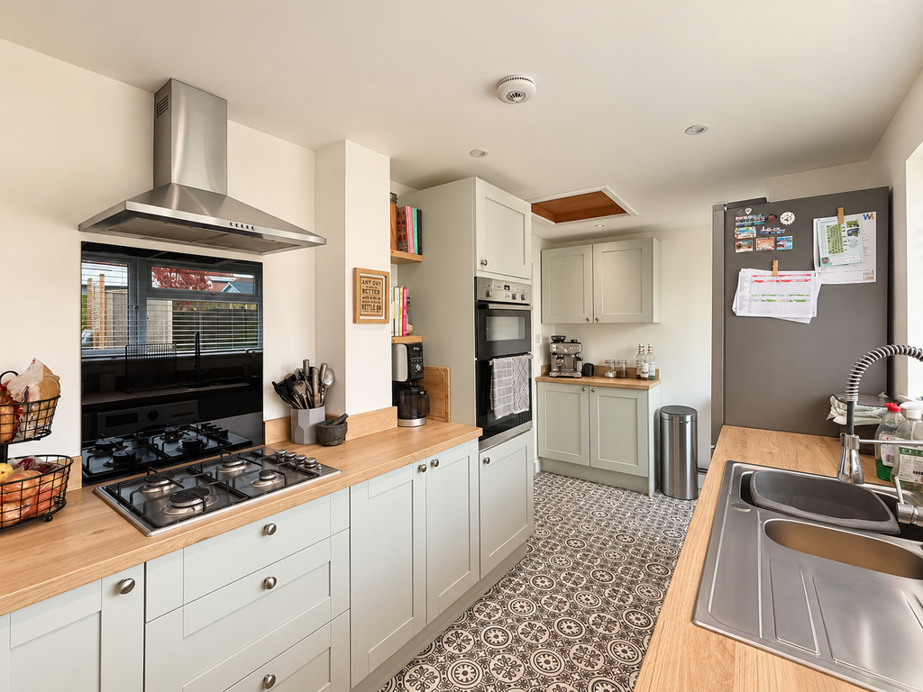 Albert Close, Yeovil, Somerset, photo 14