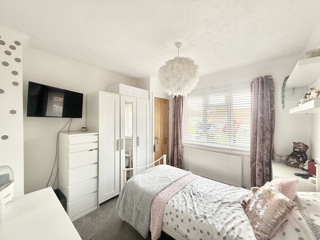 Albert Close, Yeovil, Somerset, photo 22