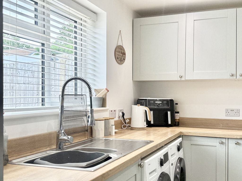 Albert Close, Yeovil, Somerset, photo 12