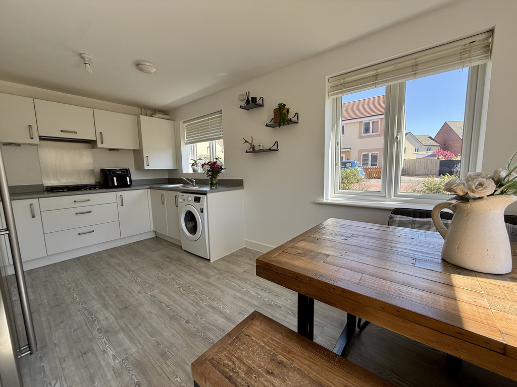 Sapphire Drive, Bridgwater, Somerset, photo 12