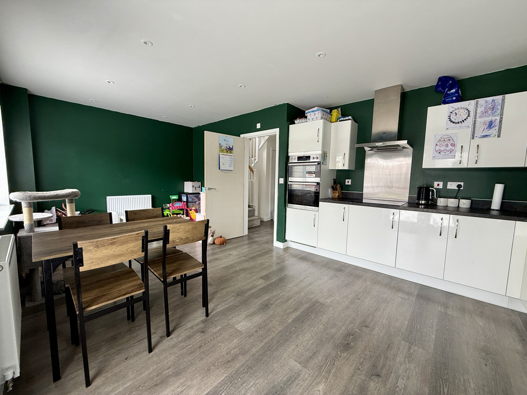 Carnation Drive, Bridgwater, Somerset, photo 13