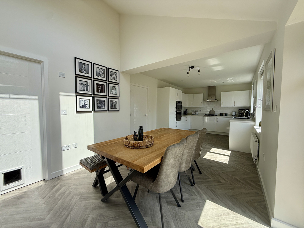 Begonia Drive, Bridgwater, Somerset, photo 5
