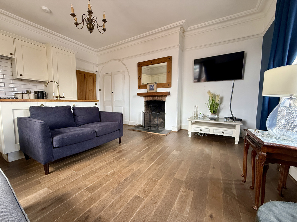 Malvern House, Taunton Road, Bridgwater, Somerset, photo 2