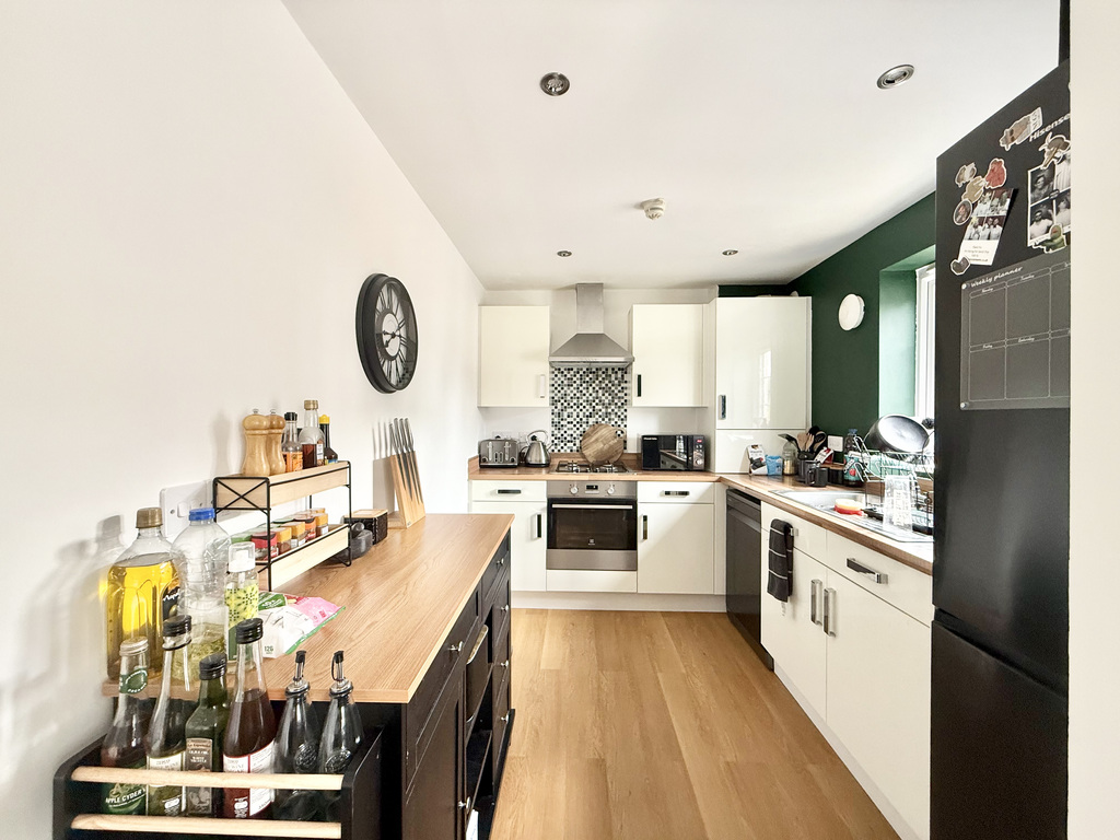 Montacute Road, Houndstone, Yeovil, Somerset, photo 8
