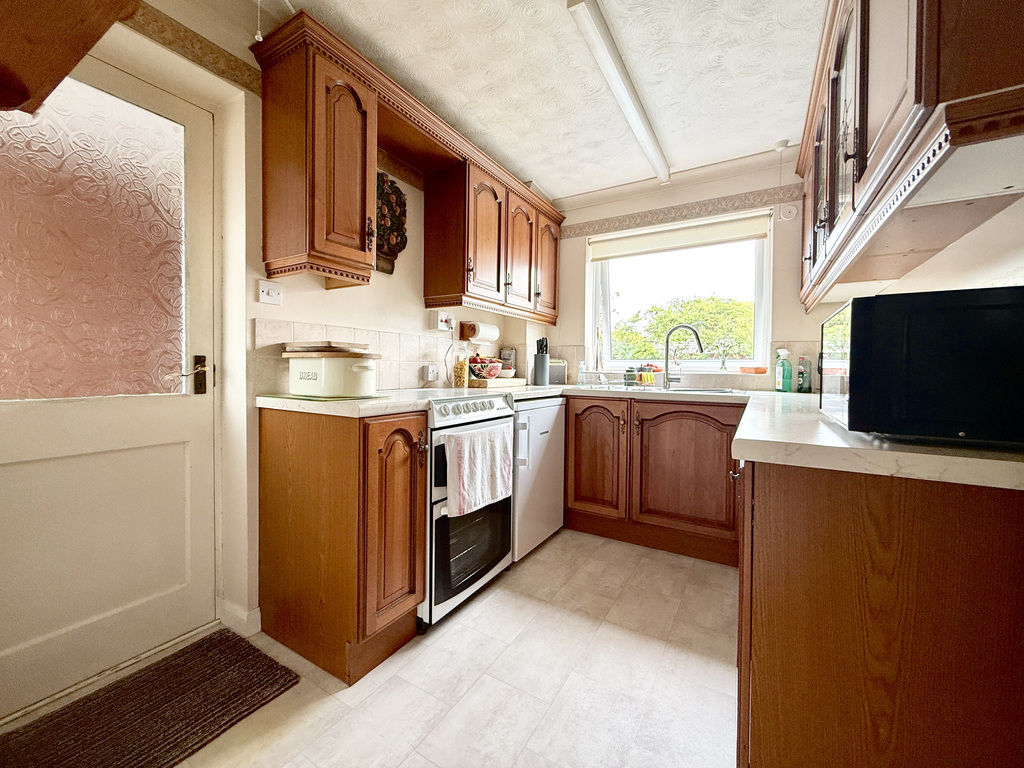 Briar Close, Burnham-On-Sea, Somerset, photo 9