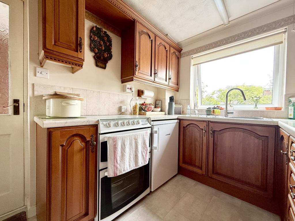 Briar Close, Burnham-On-Sea, Somerset, photo 11
