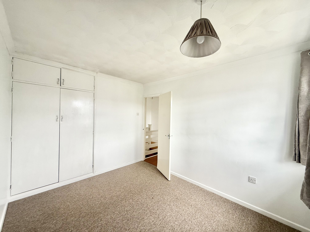 Lime Tree Avenue, Yeovil, Somerset - No Chain, photo 10