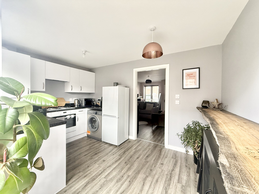 Finch Close, Houndstone, Yeovil, Somerset, photo 9