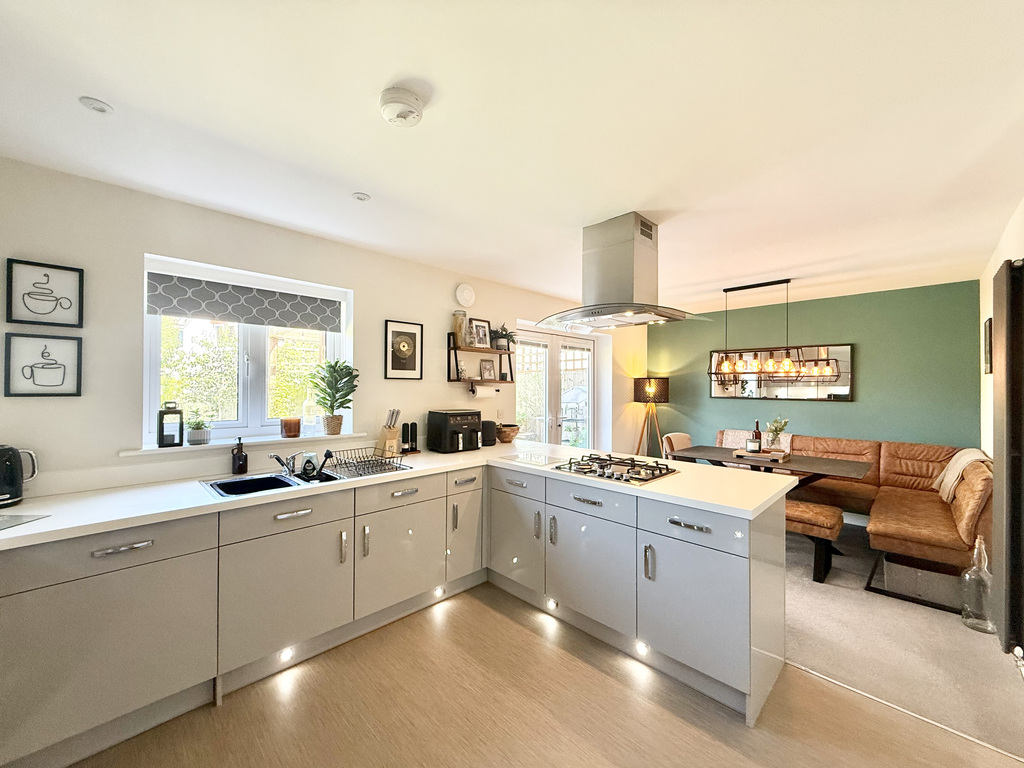 Rendell Rise, Yeovil, Somerset, photo 8
