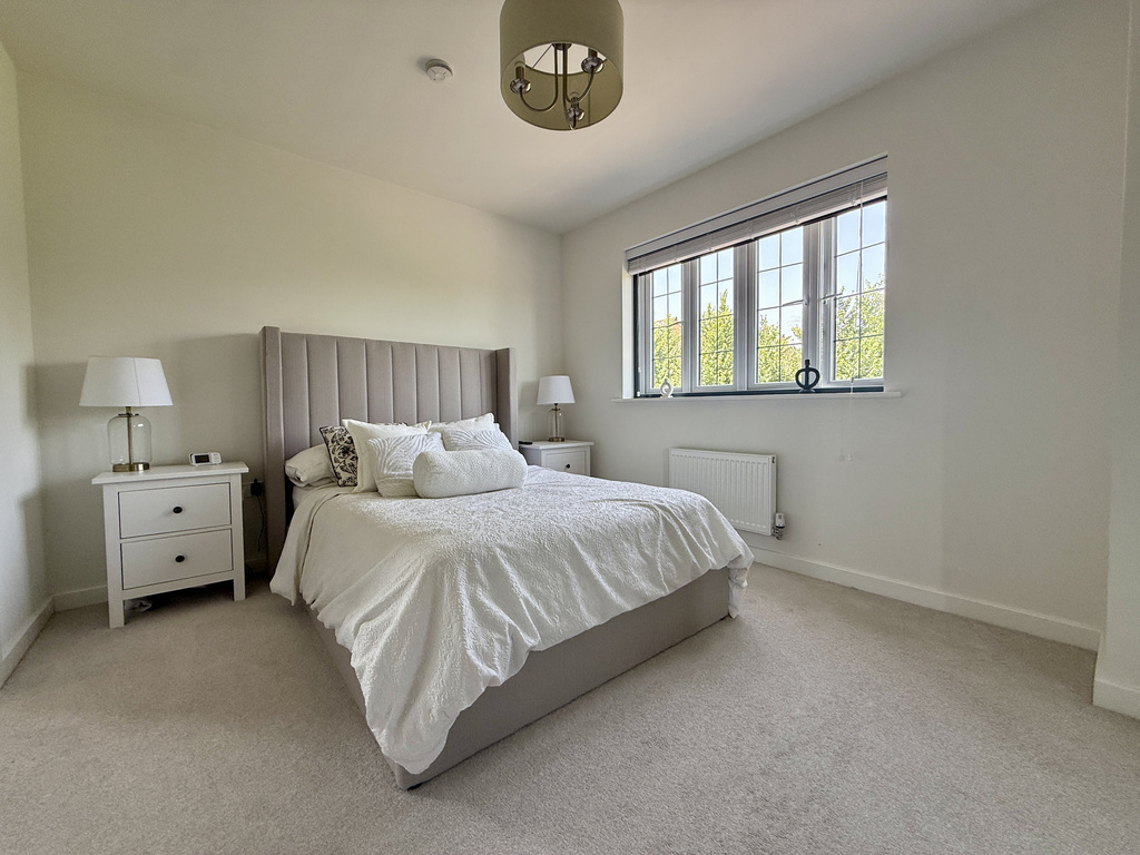 Begonia Drive, Bridgwater, Somerset, photo 11
