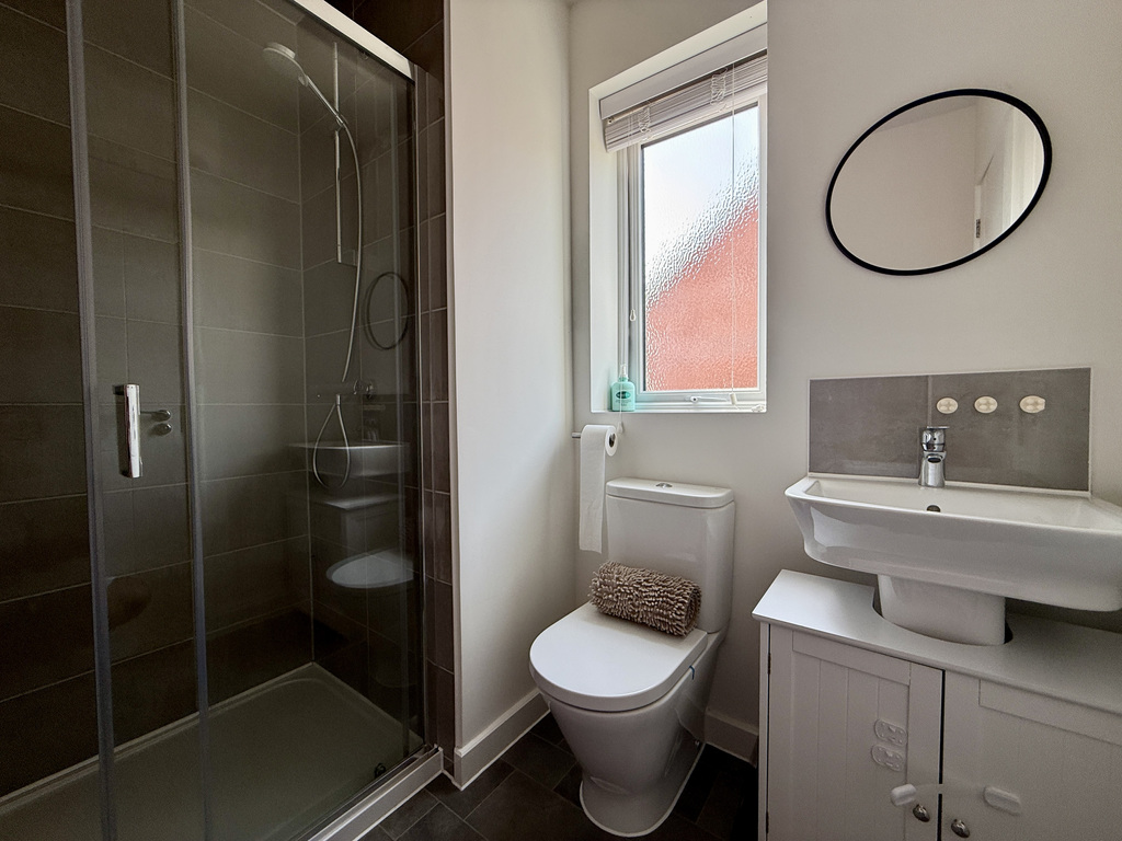 Begonia Drive, Bridgwater, Somerset, photo 13