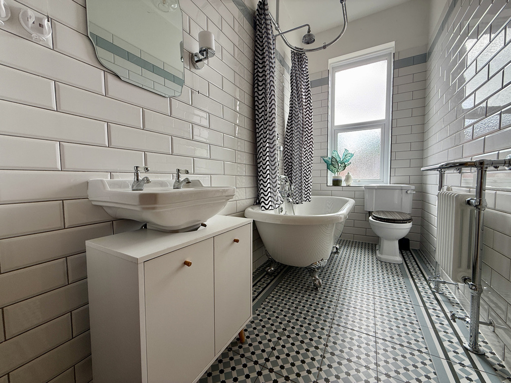 Malvern House, Taunton Road, Bridgwater, Somerset, photo 9