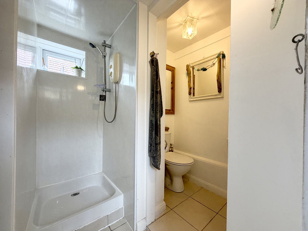 Brambles Road, Burnham-on-Sea, Somerset, photo 14