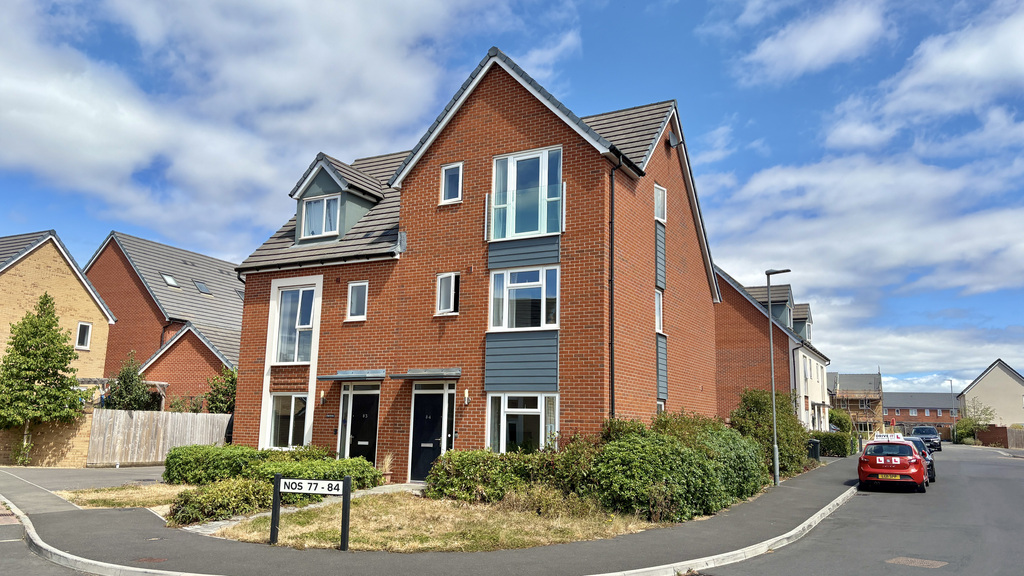 Apple Tree Close, Norton Fitzwarren, Taunton, Somerset