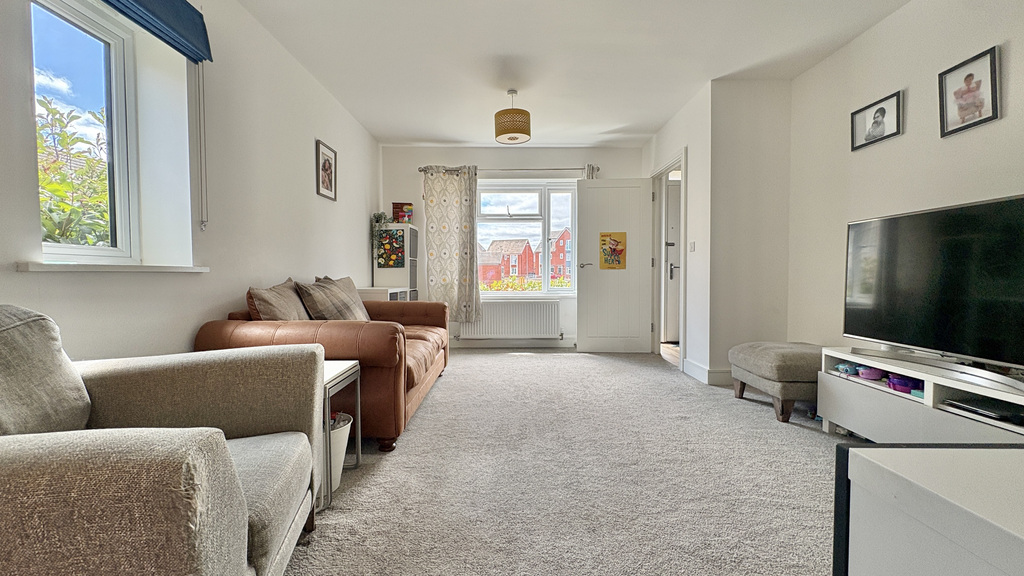Apple Tree Close, Norton Fitzwarren, Taunton, Somerset, photo 2