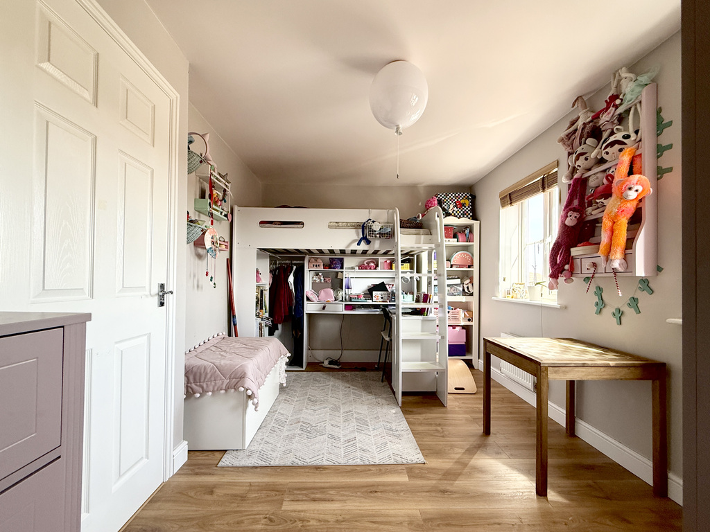 Birkbeck Chase, West Wick, Weston-super-mare, photo 12