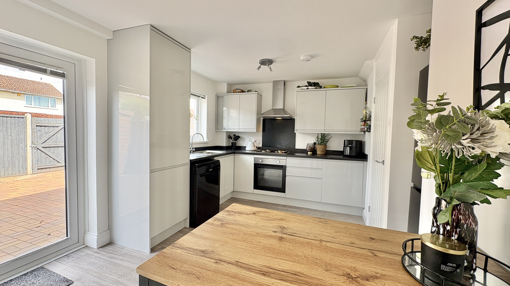 Rogers Close, North Petherton, Bridgwater, Somerset, photo 5
