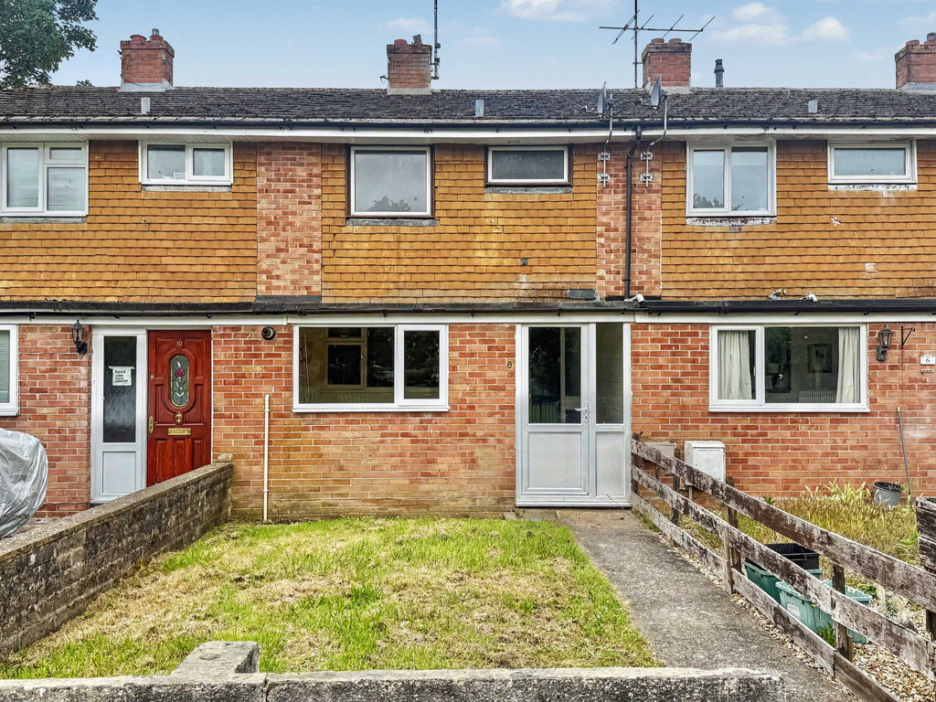 Balmoral Road, Yeovil, Somerset - No Chain