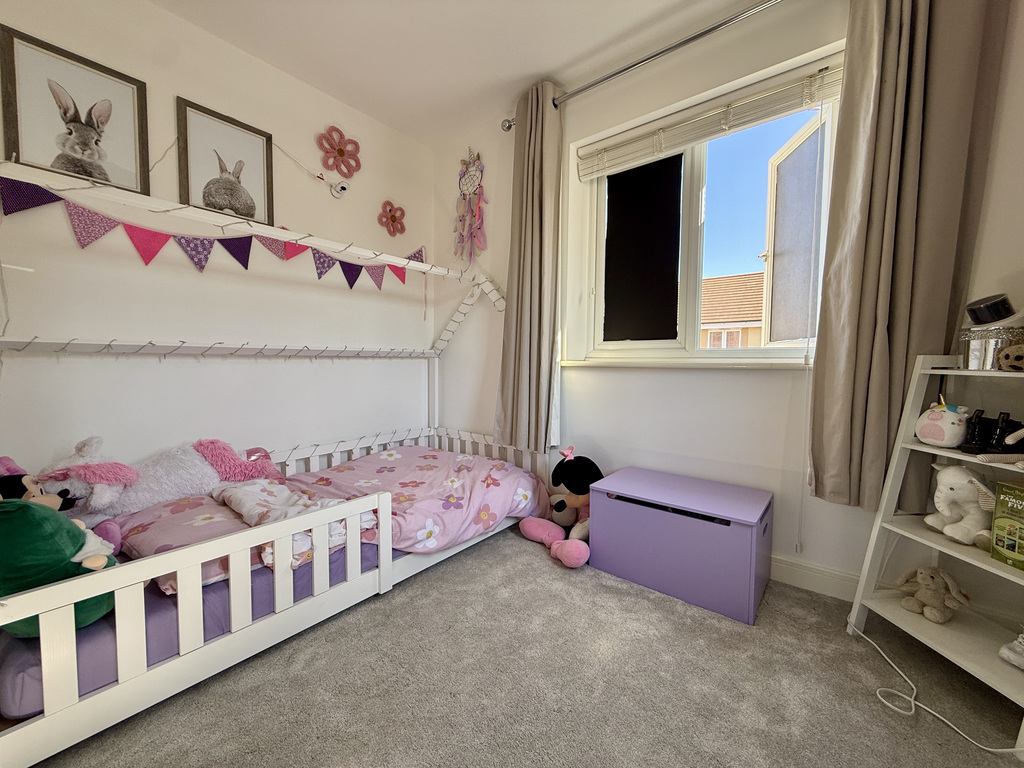 Sapphire Drive, Bridgwater, Somerset, photo 9