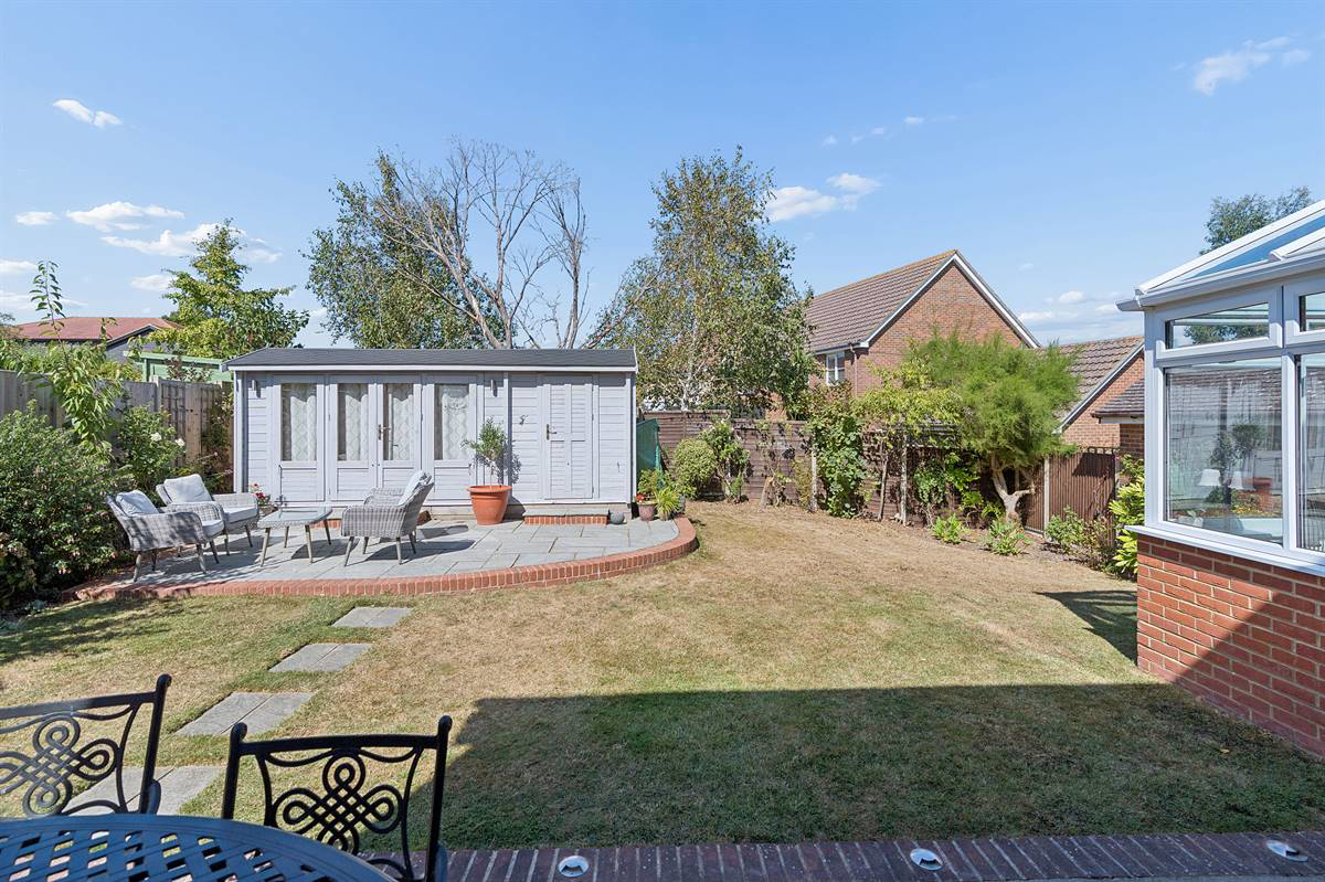 Blackberry Way, South Tankerton, Whitstable, photo 22