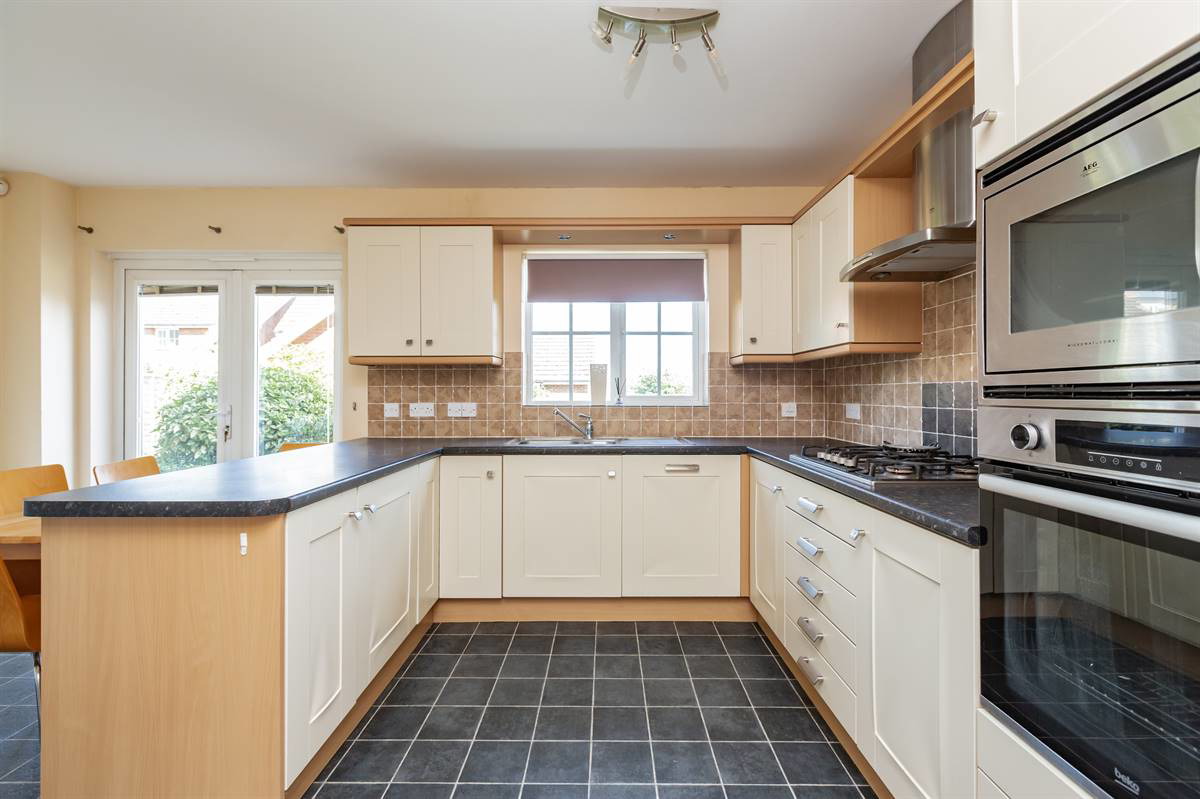 Eversleigh Rise, Whitstable, photo 8